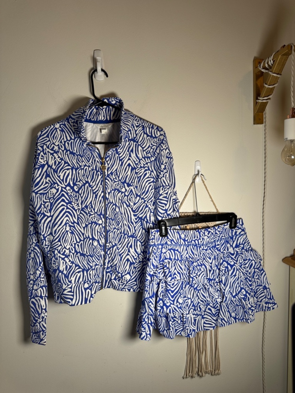 Like New Lilly Pulitzer Luxletic Blue + White Abstract Zip Jacket and Skort S/M